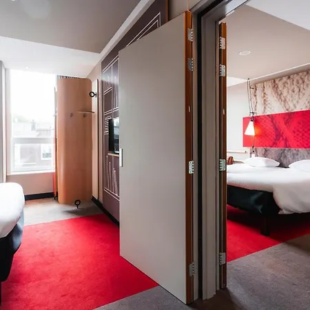 Ibis Centre Hotel 3*