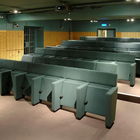 Ibis Centre 3*