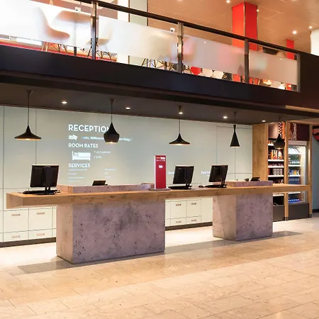 Ibis Centre