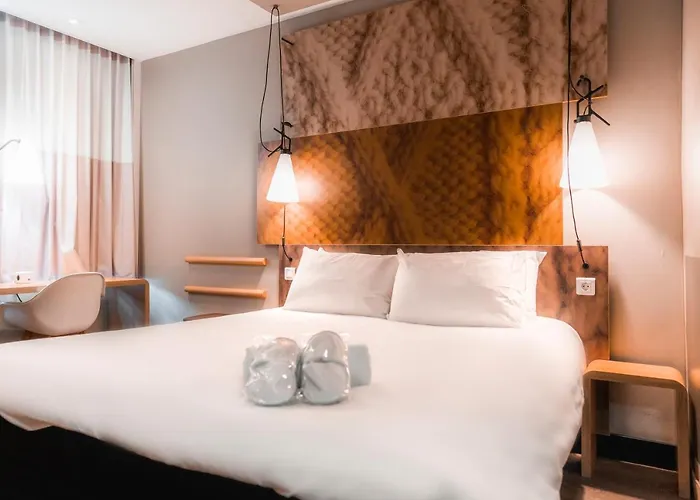 Ibis Centre Hotel 3*