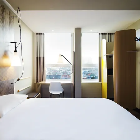 Ibis Centre 3* Гаага