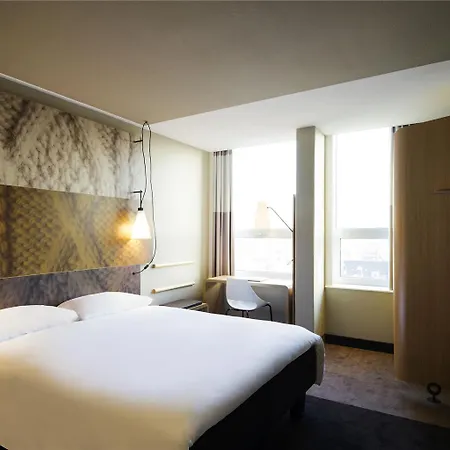 Hotel Ibis Centre 3*