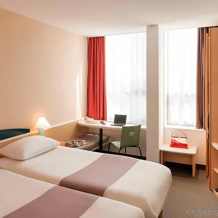 Ibis Centre Отель