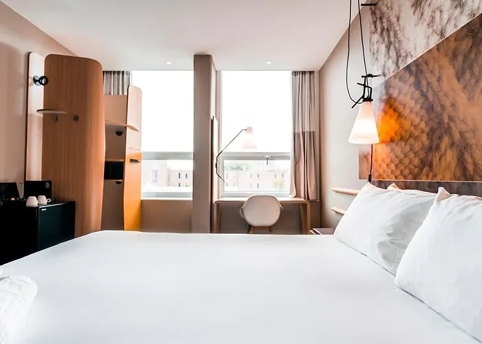 海牙市中心宜必思酒店