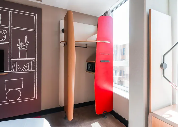 Ibis Centre Hotel 3*