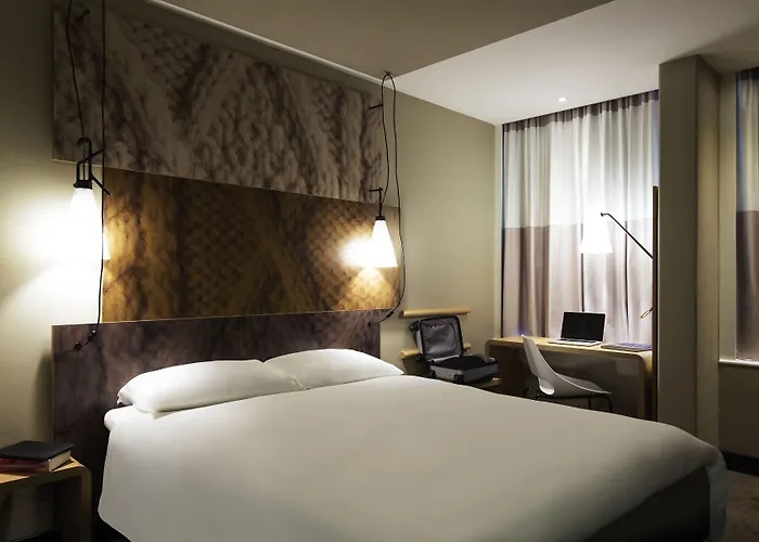 海牙市中心宜必思酒店