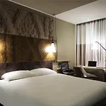 海牙市中心宜必思酒店 3*