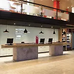 Ibis Centre Hotel 3*